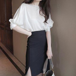 Elbow-sleeve Plain Top / Midi A-line Skirt