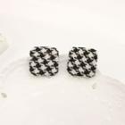Houndstooth Earring / Clip-on Earring