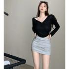 Drawstring-side V-neck Crop T-shirt / Ruched High-waist Mini Skirt