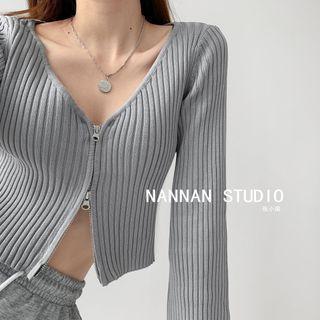 Deep V-neck Zipper Crop Knit Top