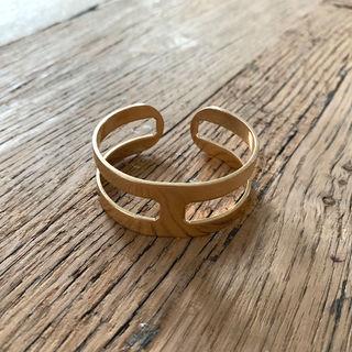 Openwork Metal Bangle Gold - One Size