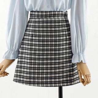 Puff-sleeve Ruffle Trim Blouse / Plaid A-line Skirt