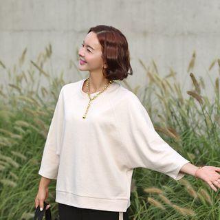 Raglan-sleeve Dolman T-shirt