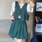 Short-sleeve Plain T-shirt / Single-breasted Vest / Shorts / Set