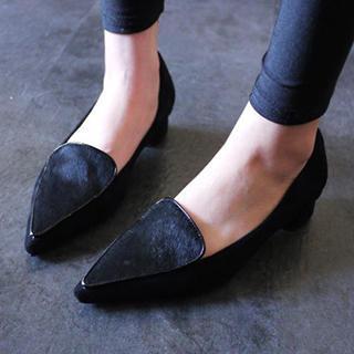Faux Suede Pointy Pumps
