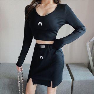 Set: Long-sleeve Moon Print T-shirt + A-line Skirt