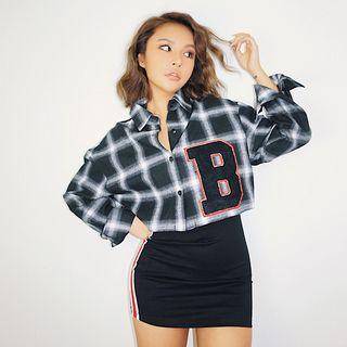 Loose-fit Plaid Cropped Blouse