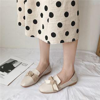 Tie-knot Accent Moccasins