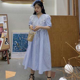 Short-sleeve Lace Panel Midi A-line Dress Blue - One Size