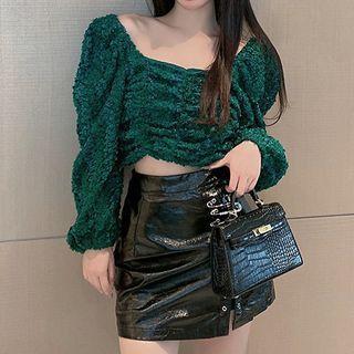Puff-sleeve Blouse / Faux Leather Skirt