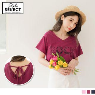 Tie-back V-neck Lettering T-shirt