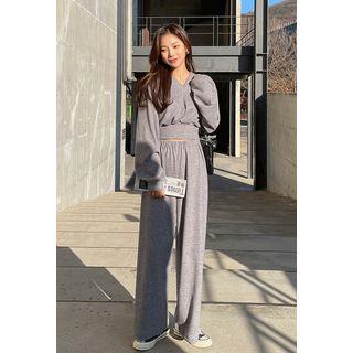 Set: V-neck Cropped Pullover + Wide-leg Pants