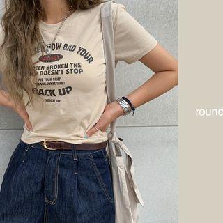 Retro Letter Print T-shirt Beige - One Size
