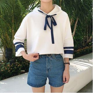 3/4-sleeve Contrast-color Hooded Top