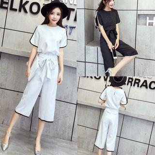 Set: Short-sleeve Striped T-shirt+cropped Pants