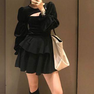 Cutout Velvet Cropped Top