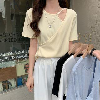 Short-sleeve Mock Two-piece Plain T-shirt