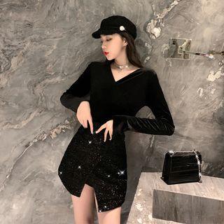 Long-sleeve V-neck Top / Glitter Mini A-line Skirt