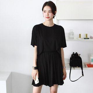 Set: Ribbed T-shirt + Band-waist Skort