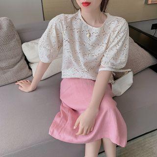 Lace Short-sleeve Top / Plain Midi Skirt