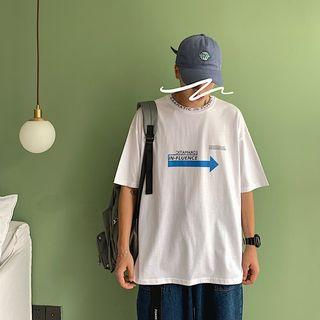 Elbow-sleeve Arrow Print T-shirt