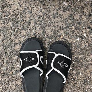 Flat Slippers
