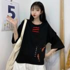 Elbow-sleeve Frog Button T-shirt