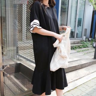Contrast-trim Ruffle-hem Midi Dress