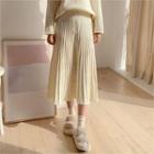 Buttoned Pleated Long Knit Skirt