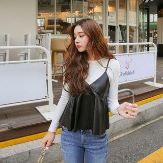 Set: Sleeveless Flared Faux-leather Top + T-shirt