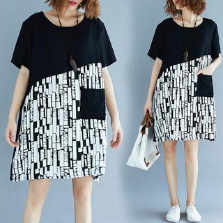 Short-sleeve Printed Panel Dress Black - One Size