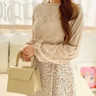 Balloon-sleeve Crinkled Top