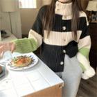 Long-sleeve Turtleneck Color-block Sweater Green & Black - One Size