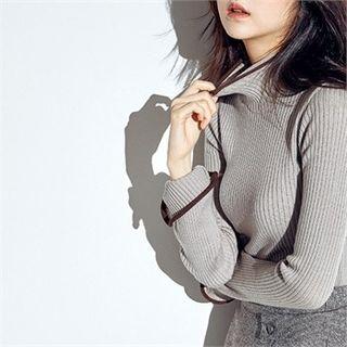 Contrast-piping Mock-neck Knit Top