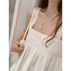 Sleeveless Lace-panel A-line Top