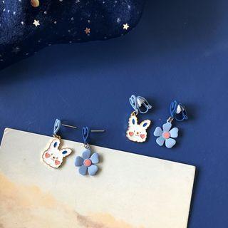 Animal Flower Asymmetrical Dangle Earring