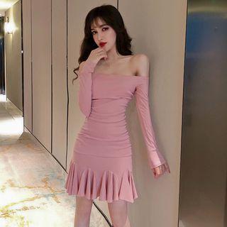 Ruffle Hem Off-shoulder Mini T-shirt Dress