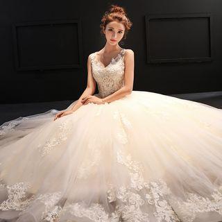 Lace V-neck Sleeveless Wedding Ball Gown