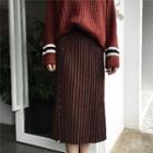 Buttoned Pleated Midi Skirt