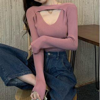 V-neck Open-back Long-sleeve Knit Top