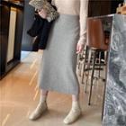 Midi Fitted Woolen Skirt
