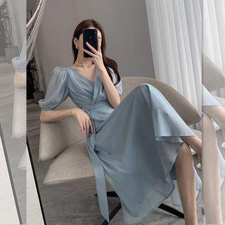 Puff-sleeve V-nek Midi A-line Dress