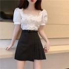 Short-sleeve Square-neck Top / Skorts