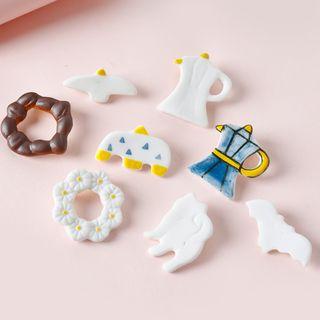 Cartoon Pottery Brooch