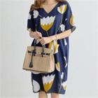 Elbow-sleeve Pattern Shift Dress