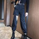 Long-sleeve Cropped T-shirt / Cut-out Cargo Pants / Belt
