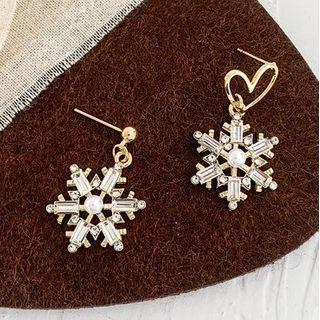 Non-matching Rhinestone Snowflake Dangle Earring 1 Pair - Gold - One Size