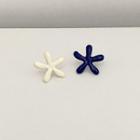 Flower Asymmetrical Alloy Earring 1 Pair - Blue & White - One Size