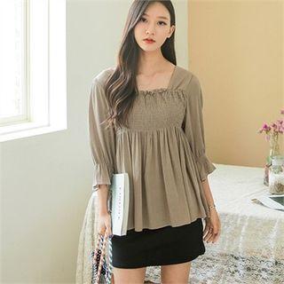 Square-neck Smocked Flare Blouse