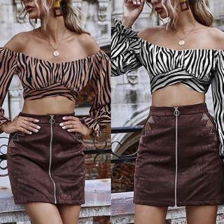 Zebra Print Long Sleeve Off-shoulder Cropped Top
